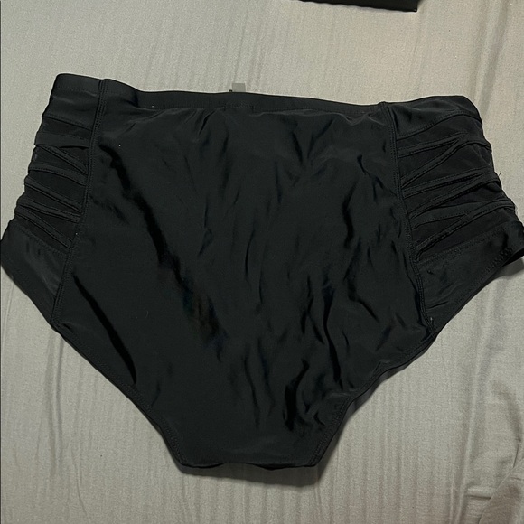 Torrid High-Rise Ruched Bikini Bottom - Picture 3 of 4